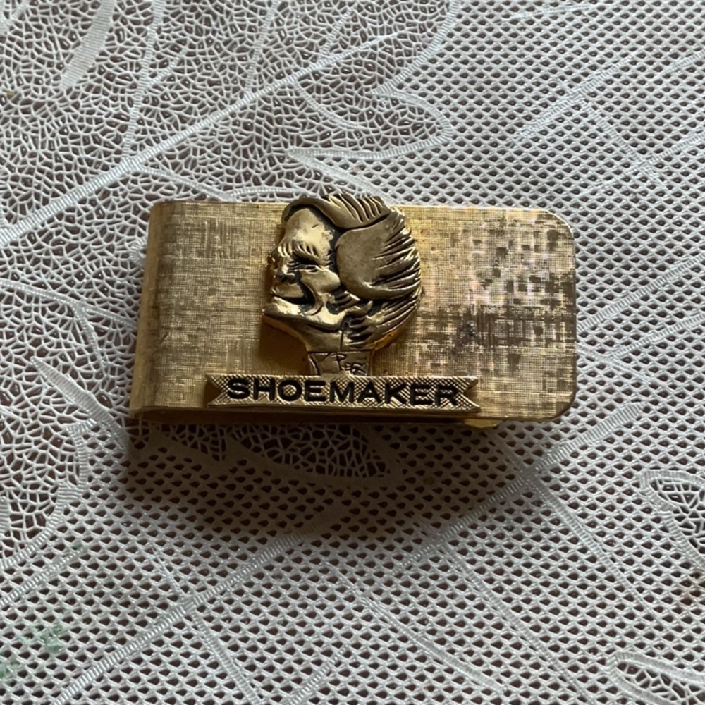Willie Shoemaker Horse Jockey Souvenir Collectible Vintage Gold Tone Money Clip